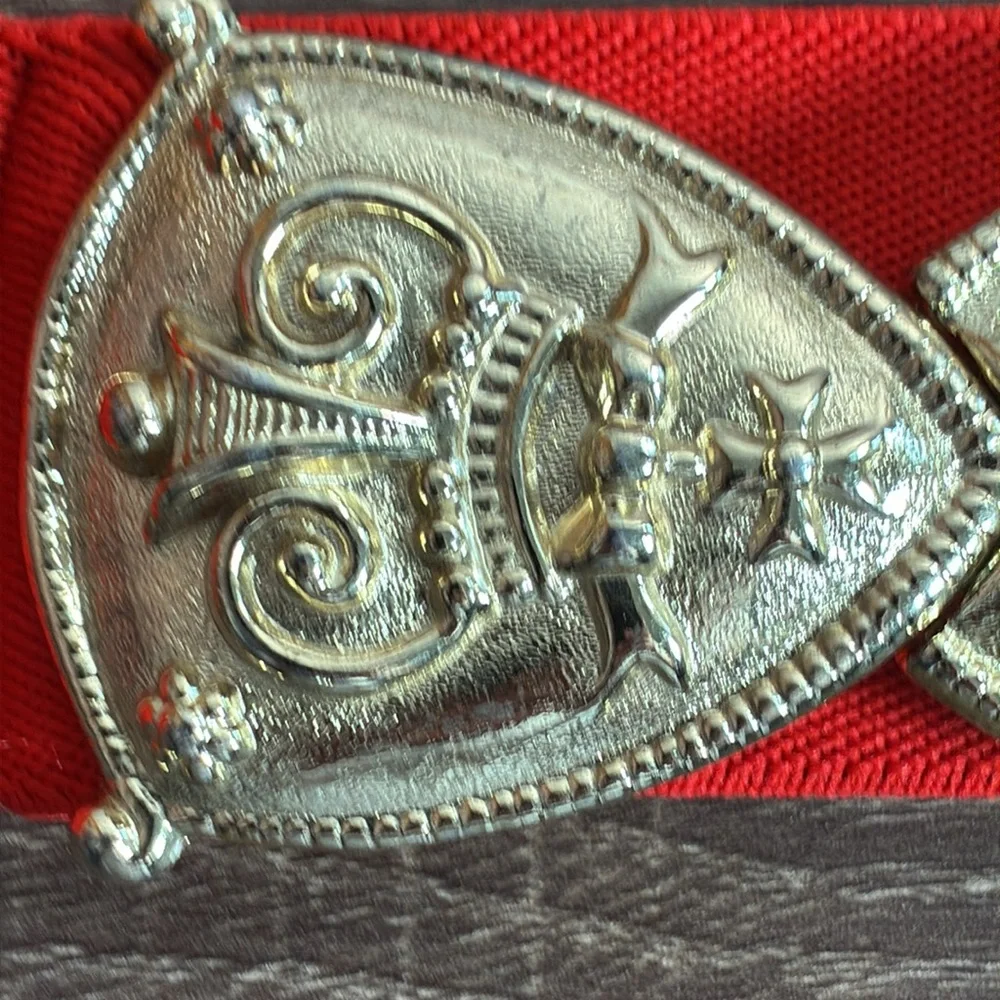Vintage 80’s Elegant XS Red Belt with Gold Buckle